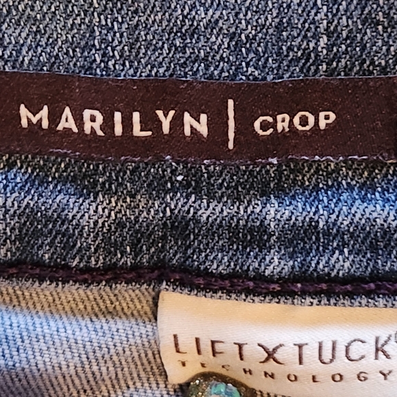 NYDJ Marilyn Crop Jeans Size 10 Pacific Wash - Picture 13 of 15